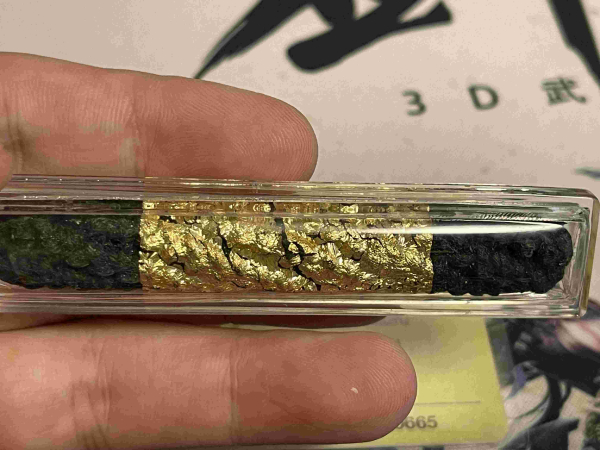 龙婆飘塔固.jpg