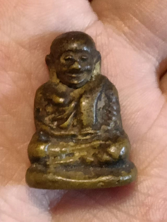 立尊.jpg